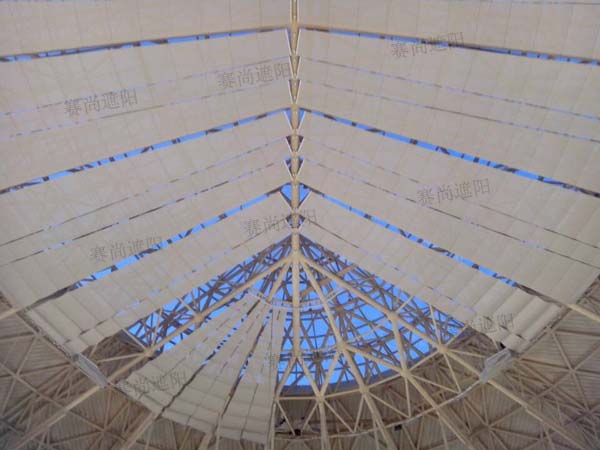 興安盟體育館電動(dòng)遮陽簾
