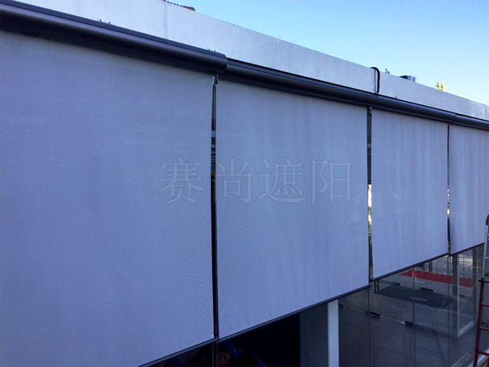 戶外防風卷簾